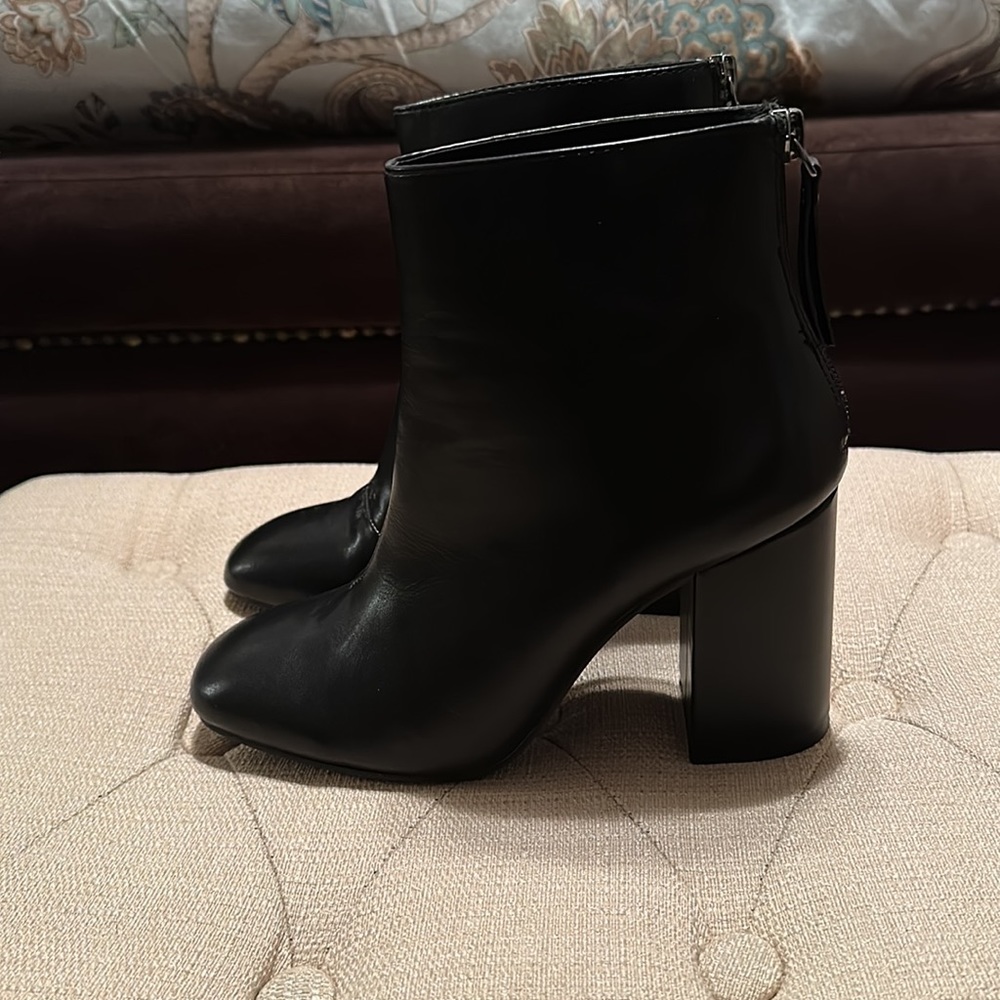 Blk booties - Picture 2 of 5